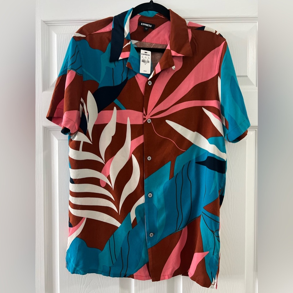Express Men’s Tropical Resort Button Up Shirt Medium NWT